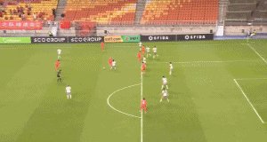 1752065695054095608.gif 池笑然.gif