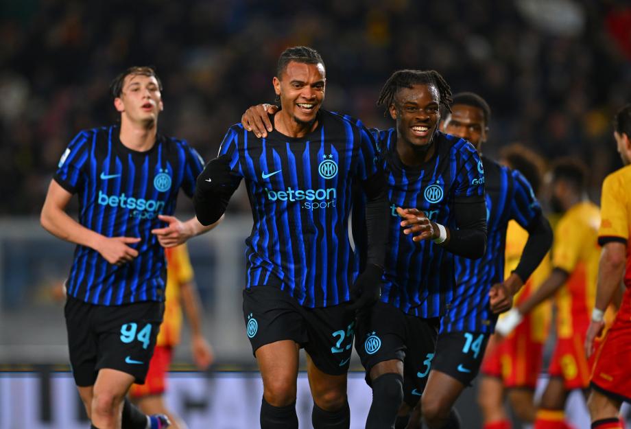 [图]姆希塔良阿坎吉破门 国米2-0莱切豪取7连胜